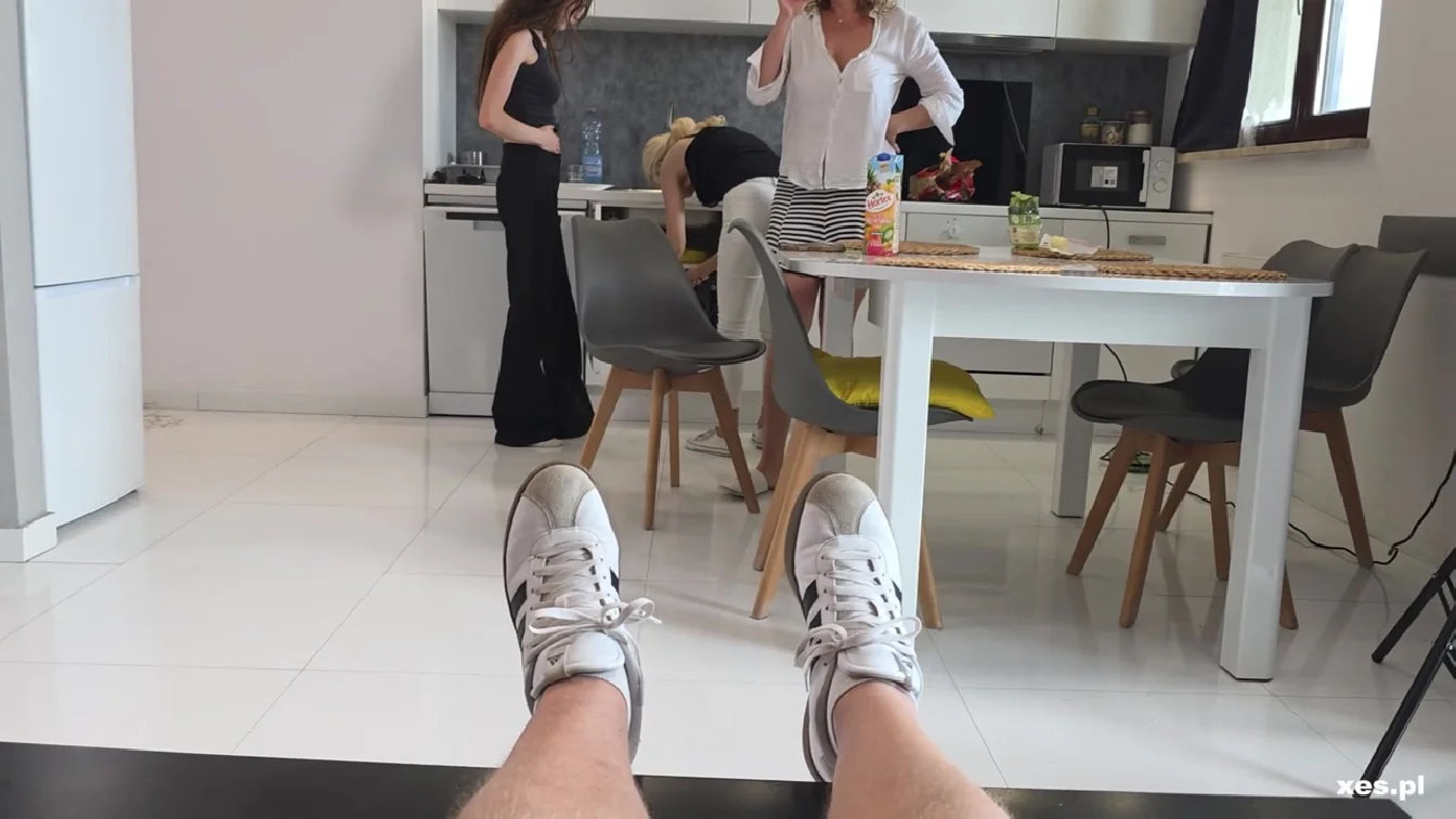 XES Julia North And Jessica Braun BTS POLISH XXX